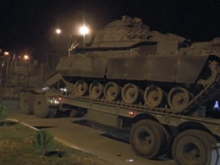 Diyarbakır’dan Şanlıurfa’ya askeri sevkiyat