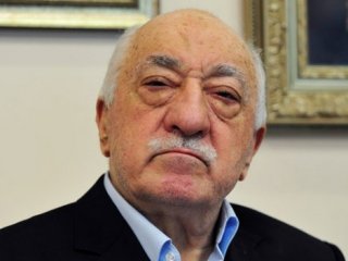 FETÖ'nün Türkiye polis imamını yakalama kararı çıkartıldı