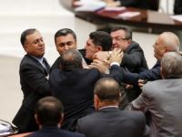 Vekiller Birbirine Girdi!