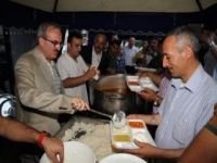 Vali Son İftarı Kendi Elleriyle Dağıttı