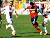 İşte İstanbul Başakşehir - Mersin İdmanyurdu Maçının Muhtemel 11'leri