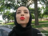 Playboy’da “başörtülü” kadının işi ne?