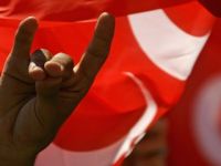 MHP'de o da AKŞENER dedi