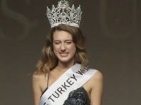 Türkiye güzeli seçilen Itır Esen'in tacı geri alındı