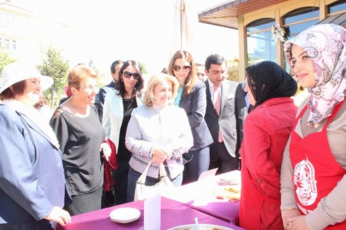 Ahilik Haftası Kapsamında Yörsel Yemek Yarışması Düzenlendi