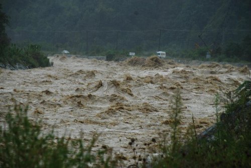 Artvin’de Sağanak Yağış Ve Fırtına