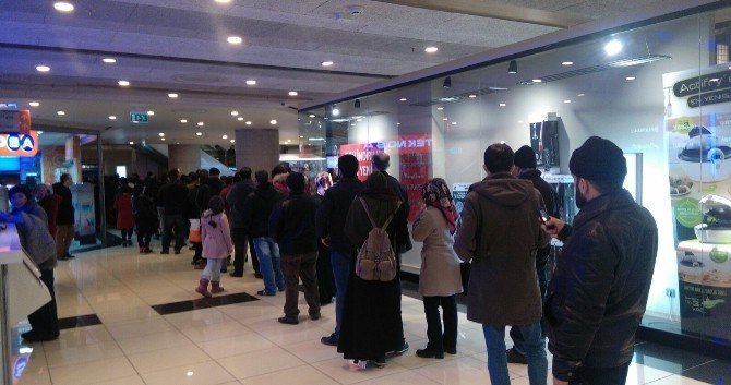 Başkent’te 70’li Yılları Andıran Gaz Kuyruğu