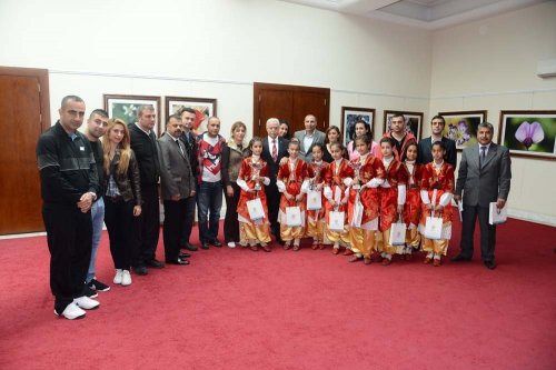 Büyükşehir Halk Oyunları Ekibi Adana Şampiyonu