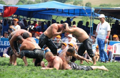 Çan'da Yağlı Güreş Heyecanı