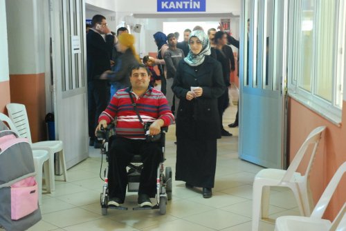 Engelli Vatandaşlara Oy Kullanmada Kolaylık