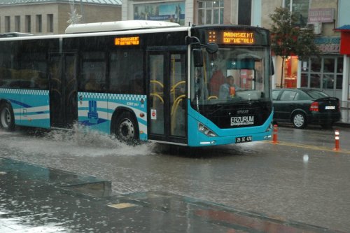 Erzurum'da Hayat Durdu!