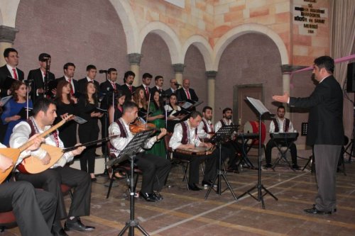 Evliliklerinin 50. Yılını Tamamlayan Çiftlere Madalya