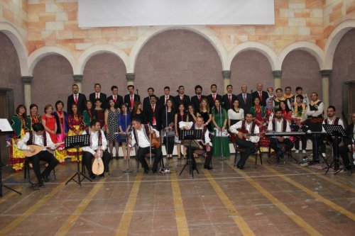 Evliliklerinin 50. Yılını Tamamlayan Çiftlere Madalya