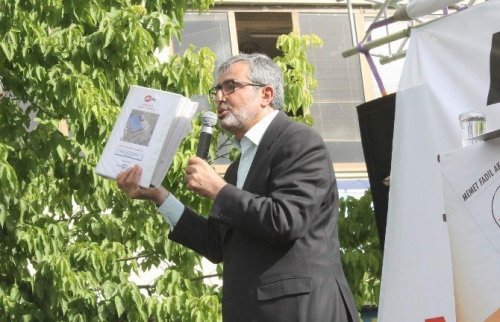 Fadıl Akgündüz’den Otomobilli Miting