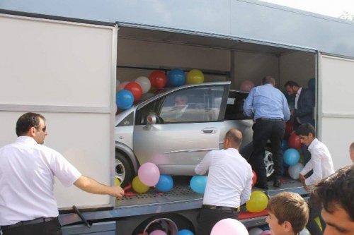 Fadıl Akgündüz’den Otomobilli Miting