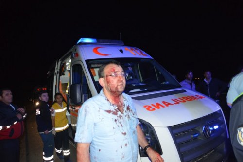 Hurdaya Dönen Araçta Can Pazarı: 3 Yaralı