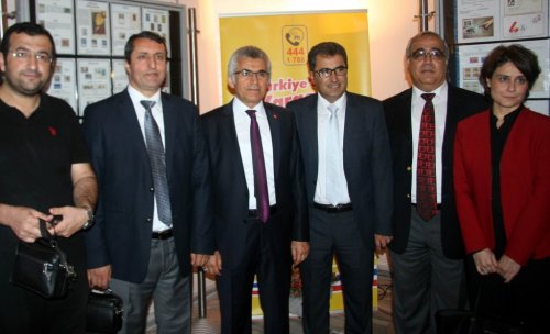 İletişim Temalı Pullar Sergisi