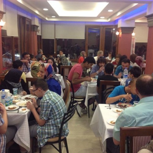 Lösemili Çocuklar Ve Aileleri Moral Buldu