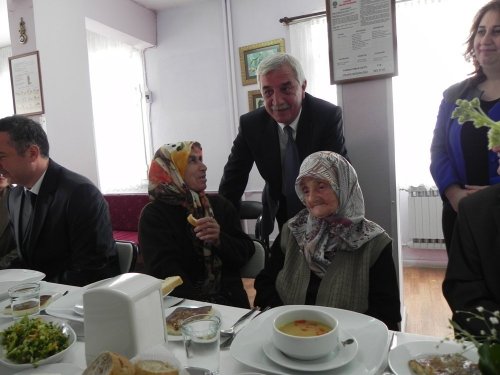 Ödemiş Belediyesi Yaşlıları Unutmadı