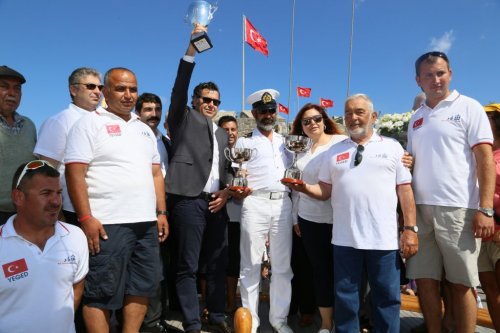 Okul Gemisi Bodrum'a İki Kupa İle Döndü