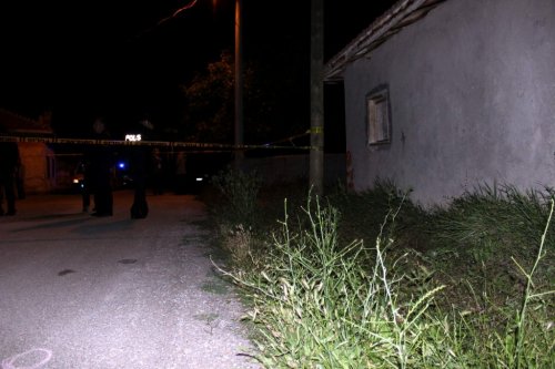 Polisin İpten Aldığı Kişi Kendini Vurdu
