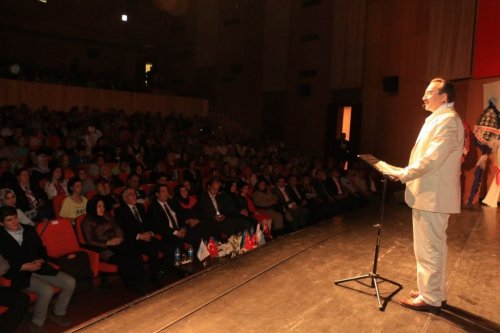 Senai Demirci İle Kahve Tadında Sohbet
