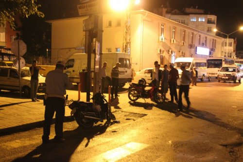 Sinop’ta Motosiklet Kazası: 2 Yaralı
