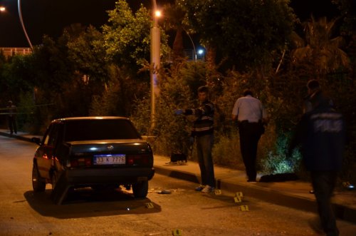 Tarsus'ta Cinayet : 2 Ölü 1 Yaralı