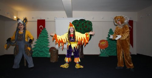 Tiyatro İle Deprem Bilinci Aşılandı