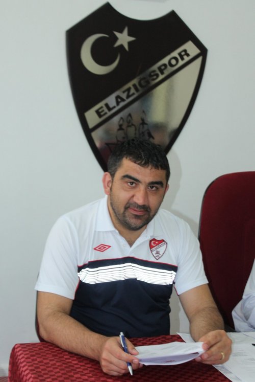 Ümit Özat, Elazığspor'a İmzayı Attı