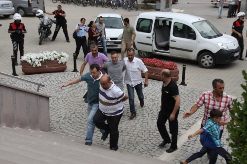 Uyuşturucu Baskınında 3 Tutuklama