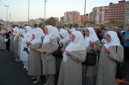 Türkiye'nin İlk Hac Kafilesi Dualarla Yola Çıktı 11