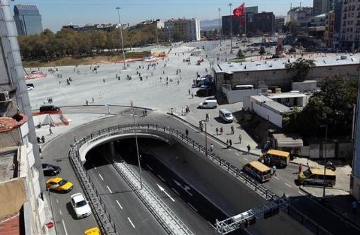 Taksim'de Trafik Yerin Altından Akacak 6