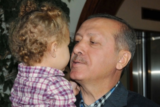 Başbakan Erdoğan Öpe Öpe doyamadı 5