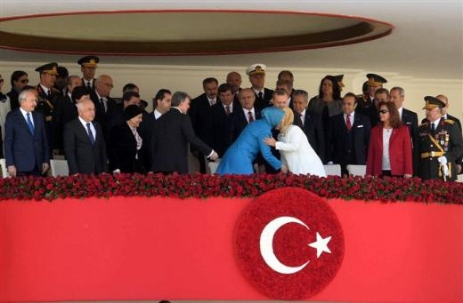 29 Ekim'e Emine Erdoğan Damgası 3