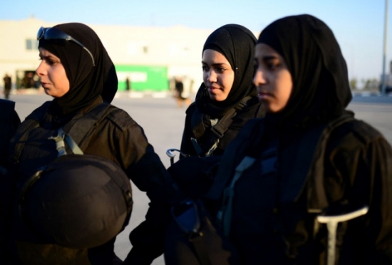 Filistin'in Kadın Komandoları 8