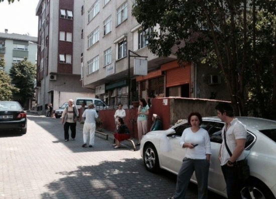Deprem sonrası insanlar sokaklara döküldü 27