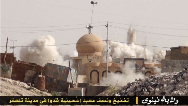 IŞİD Camileri Havaya Uçurdu 7