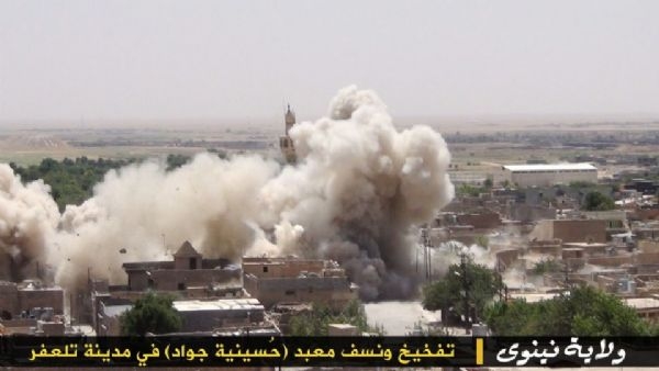 IŞİD Camileri Havaya Uçurdu 8