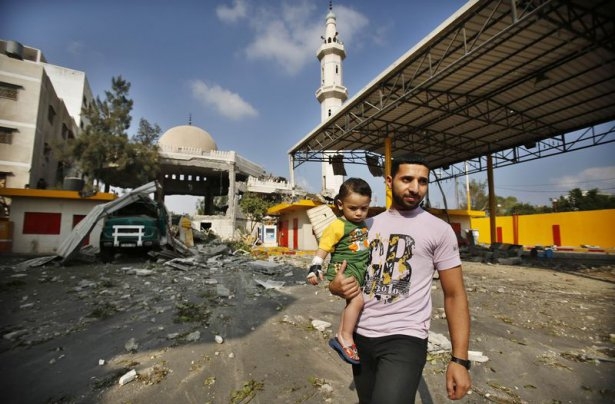 İsrail Ordusu 3 Camiyi Vurdu 7