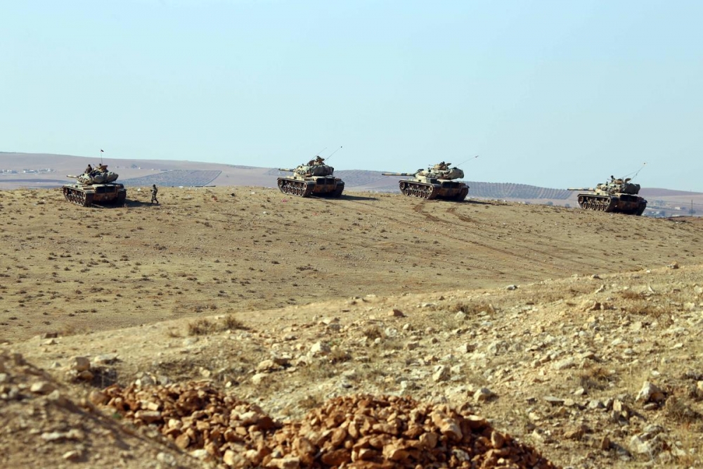 Sınıra Tank ve Zırhlı Araçlar Yerleştirildi 9