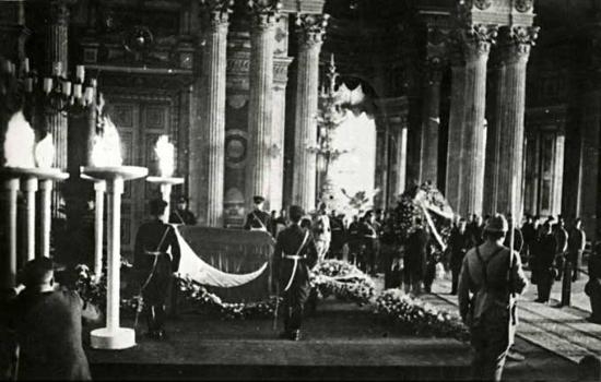 Atatürk'ün Cenazesinden Görülmemiş Fotoğraflar 33