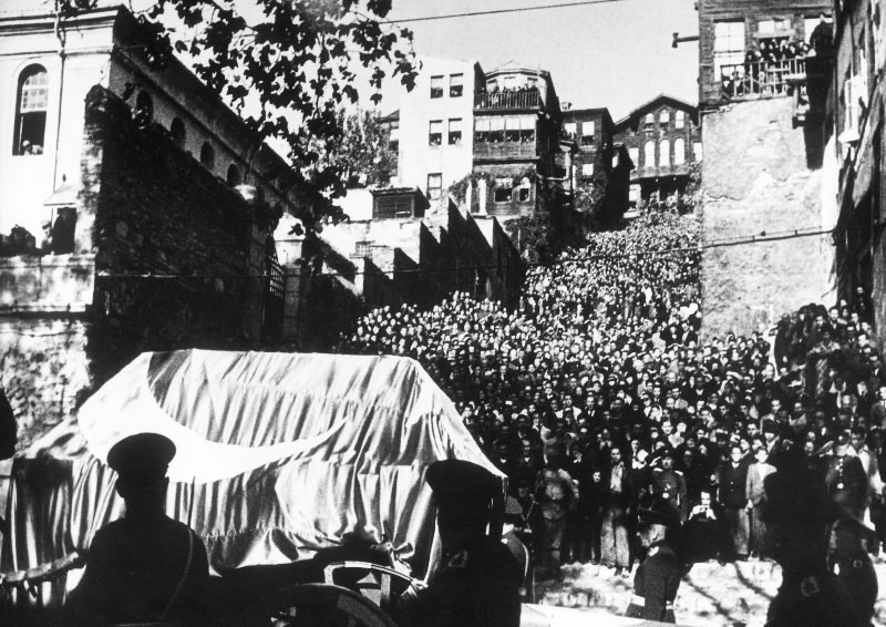 Atatürk'ün Cenazesinden Görülmemiş Fotoğraflar 4