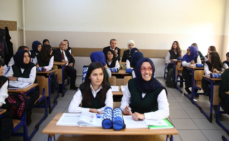 Cumhurbaşkanı Erdoğan'dan Öğrencilere Ders 1