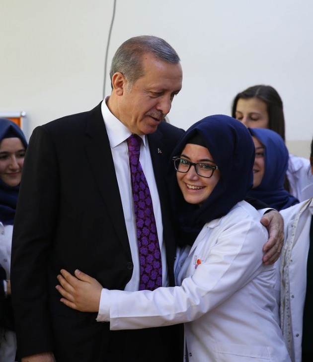 Cumhurbaşkanı Erdoğan'dan Öğrencilere Ders 3