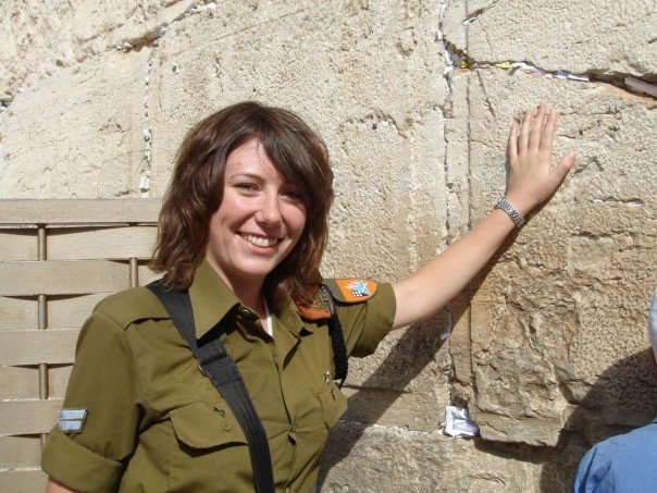 PYD’ye  Katılan Eski Bayan  İsrail Askeri Açıkladı! 1