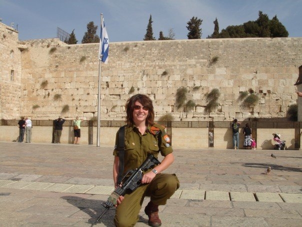 PYD’ye  Katılan Eski Bayan  İsrail Askeri Açıkladı! 4