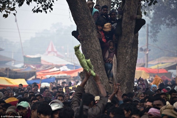 Nepal'de Katliam Gibi Festival! Böylesi Görülmedi (+13) 16