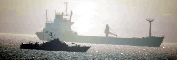 Türk SAT İntikal Botu,Yunan Gemilerini Uzaklaştırdı 3