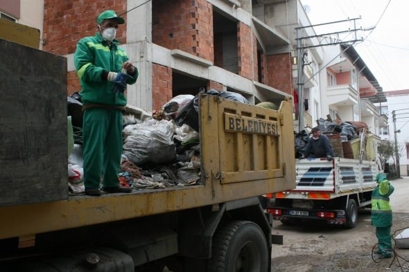 Milyoner Kadının Evinden 5 Ton Çöp Çıktı 6